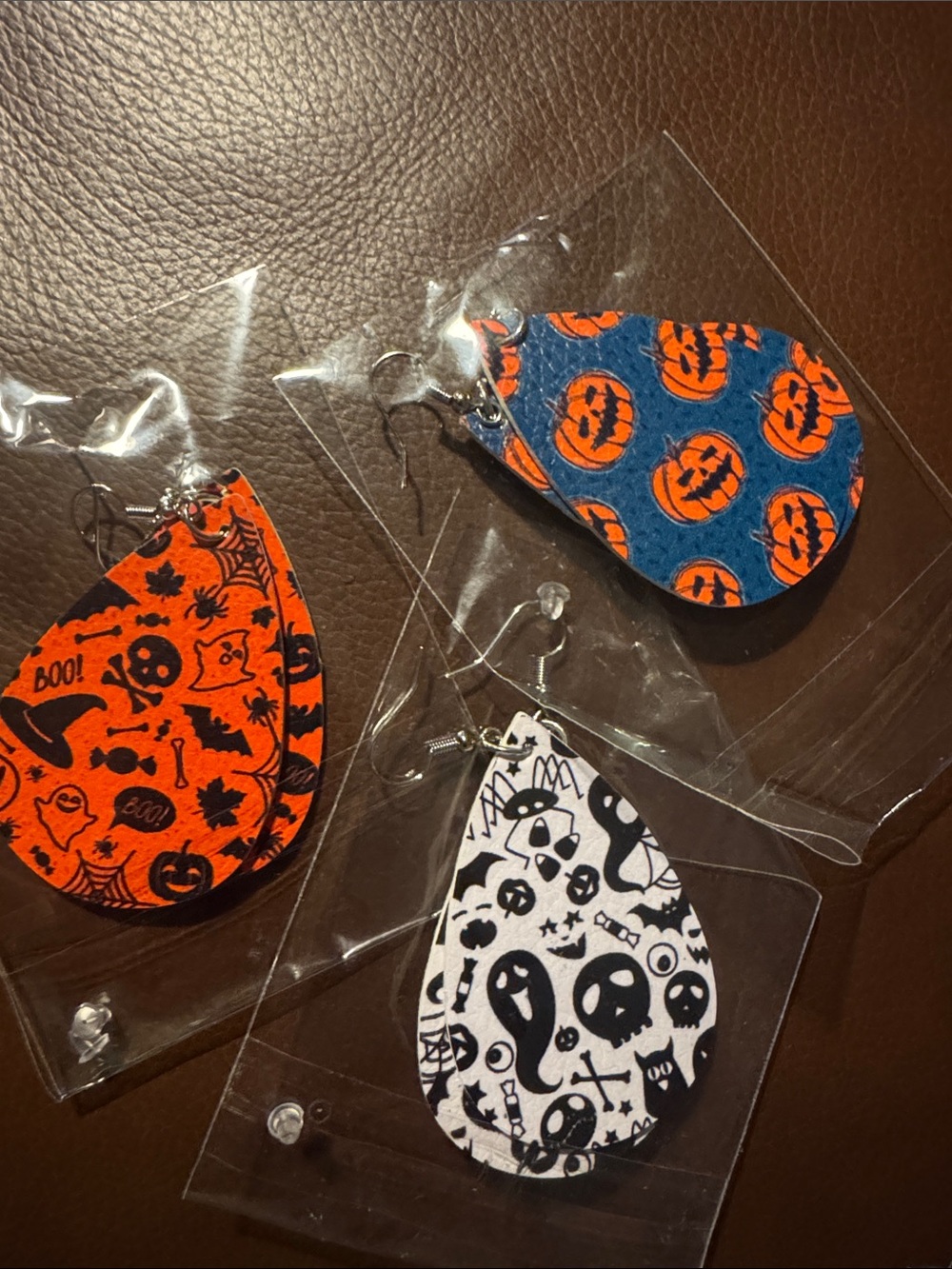 ๐ 3 pr Halloween Teardrop Earrings - Orange, Blue, White - Picture 1 of 4